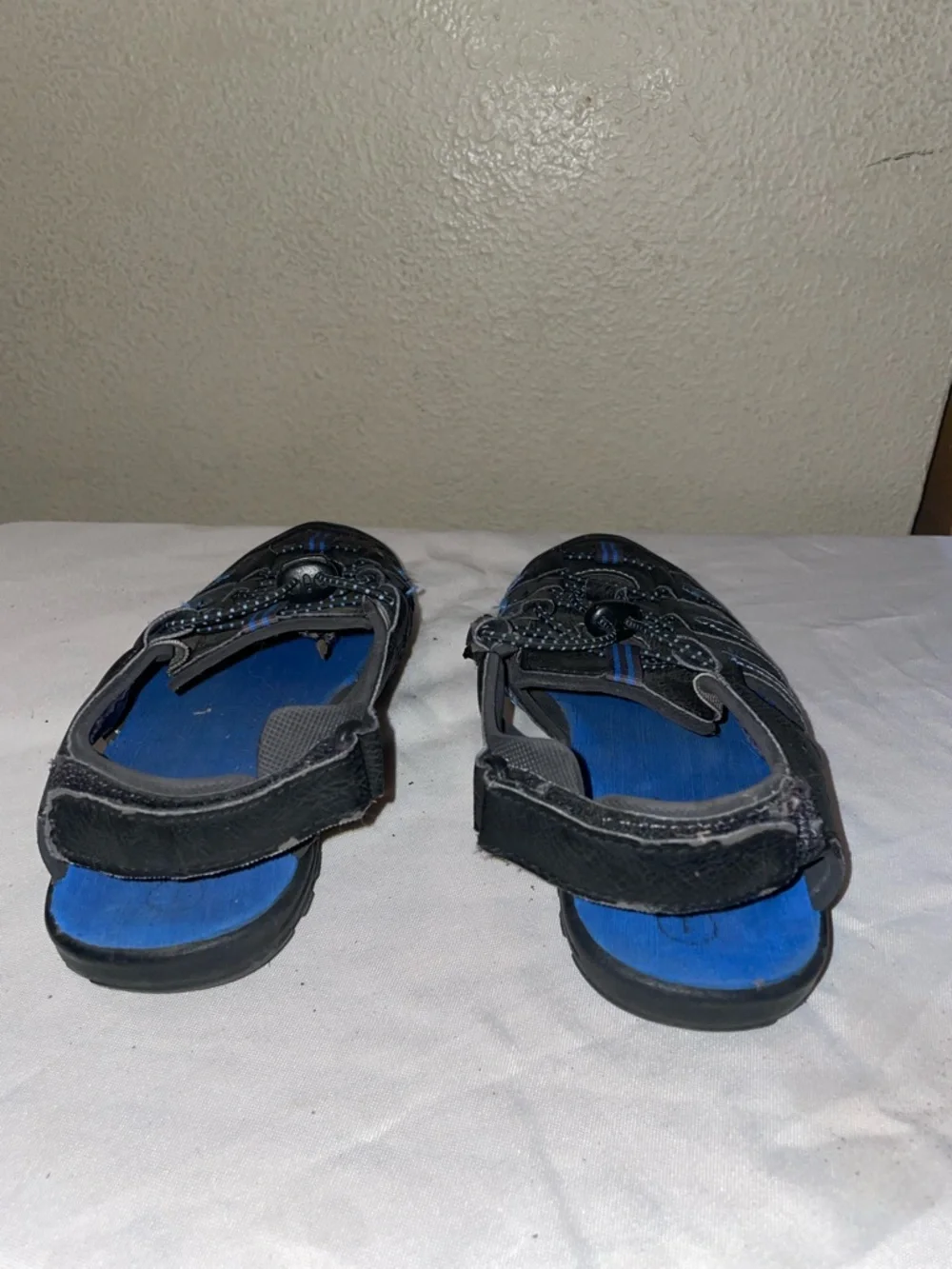 Cat & Jack Black & Blue Kids velcroe Closed-Toe Sport Sandals little kids size 1 - Picture 5 of 7